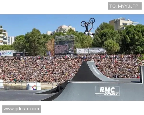 深圳极限运动队在马拉松大满贯中的技术表现深度解析与点评